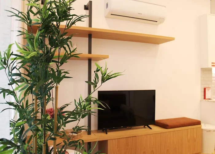 Modern Flat Near Trindade By Lovelystay