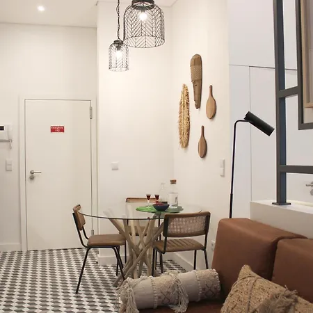 Modern Flat Near Trindade By Lovelystay Porto Exterior photo